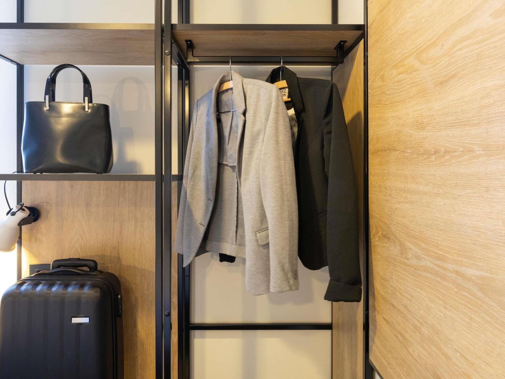 ホテル Ibis Epinal Centre エクステリア 写真