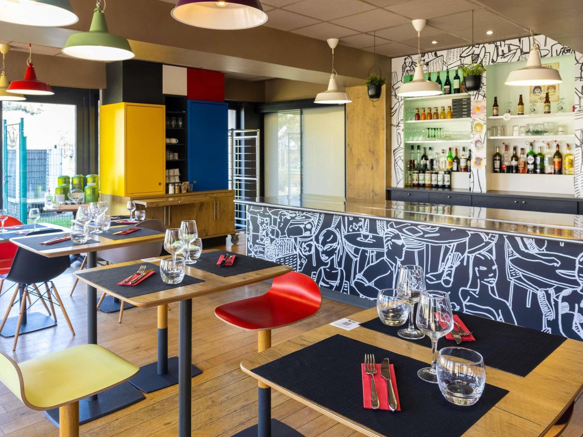 ホテル Ibis Epinal Centre エクステリア 写真