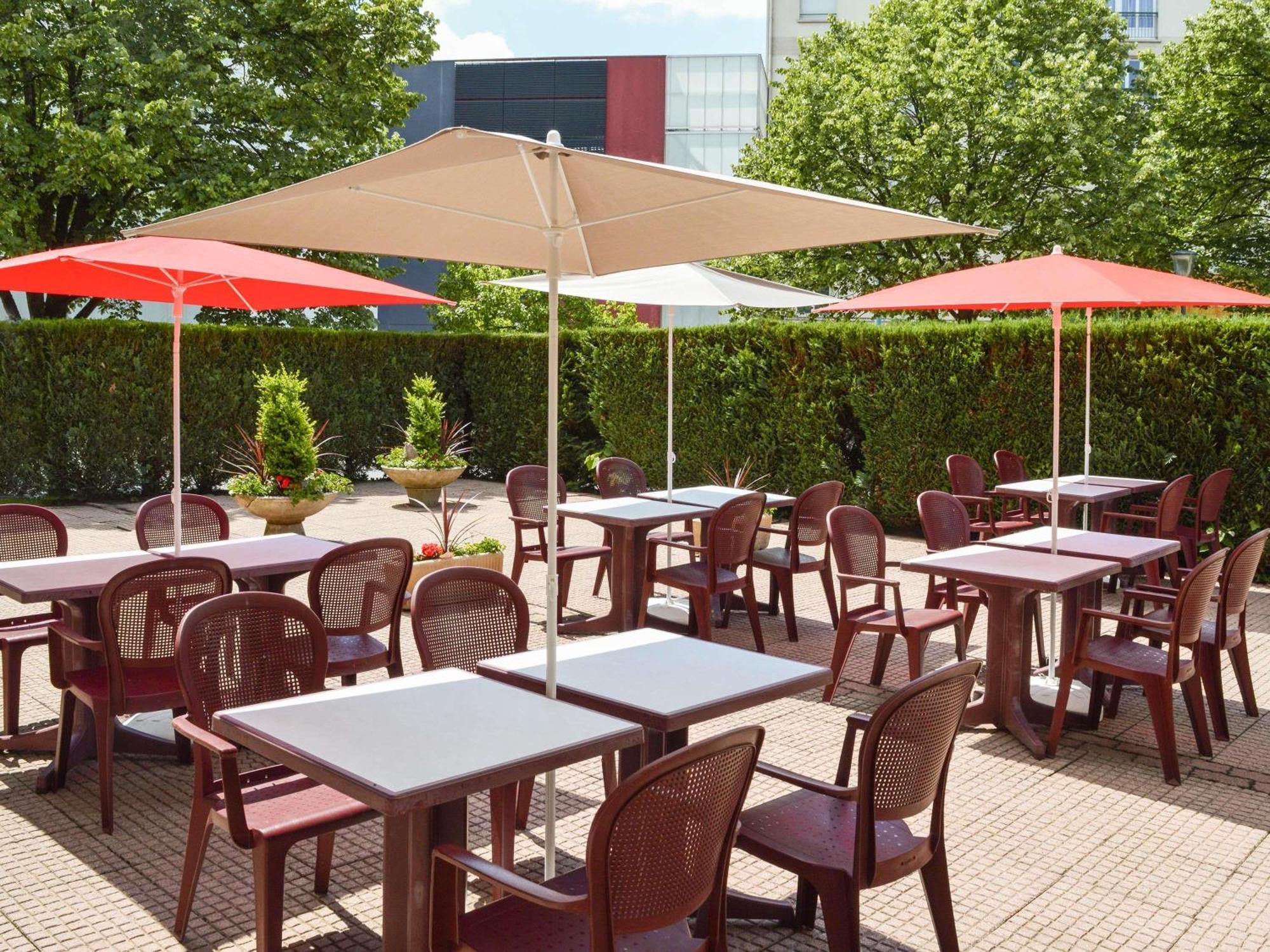 ホテル Ibis Epinal Centre エクステリア 写真
