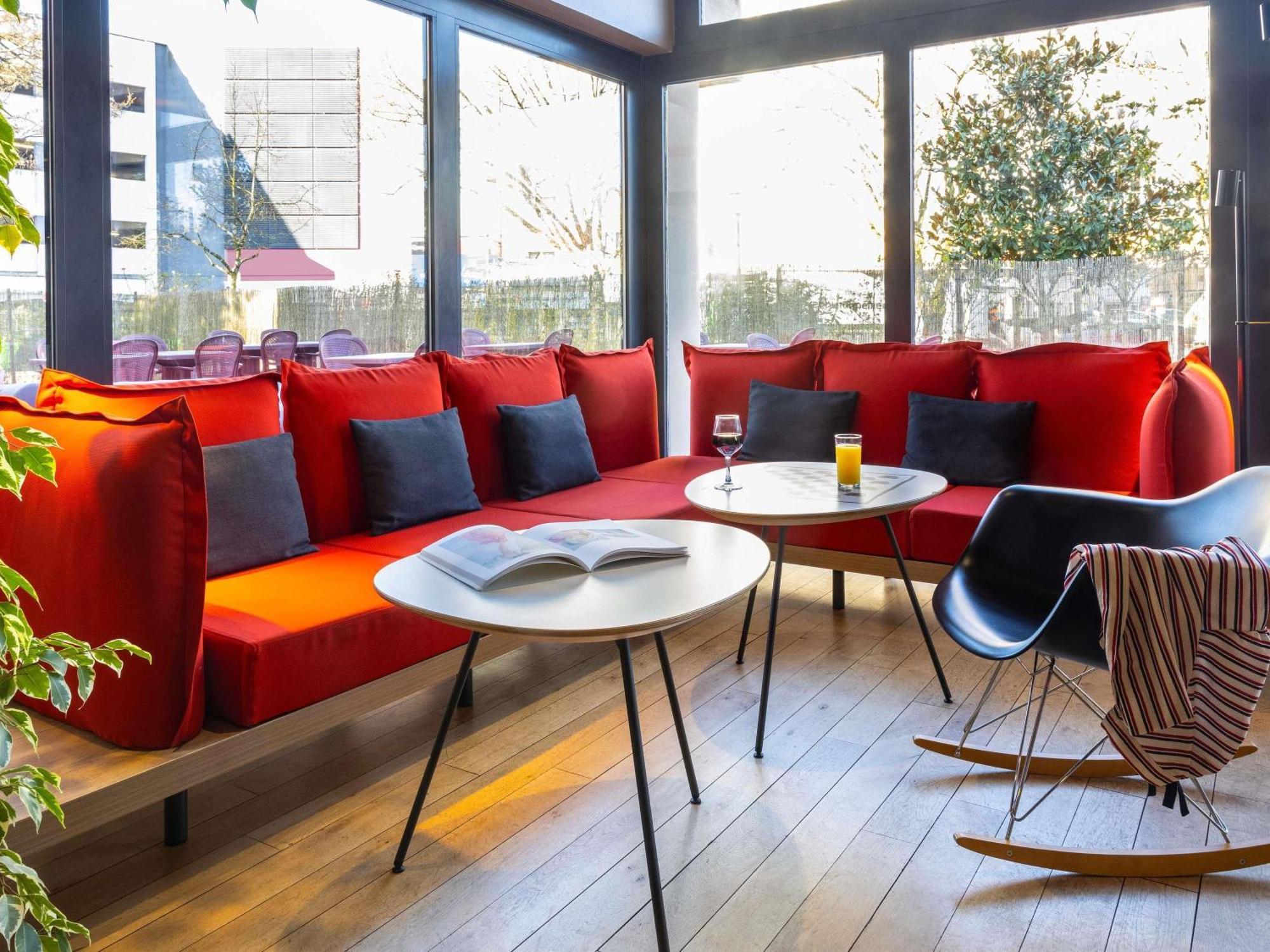 ホテル Ibis Epinal Centre エクステリア 写真
